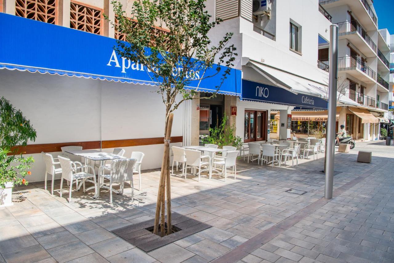 Apartments Niko Santa Eularia des Riu Exterior photo