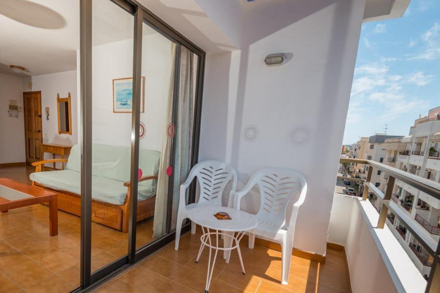 Apartments Niko Santa Eularia des Riu Exterior photo
